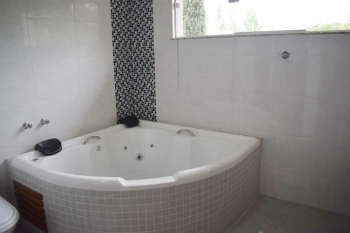 Sobrado Com 4 Dorm. Sendo 1 Suíte Master - Mobiliado - Condomínio Figueira Garden - Atibaia/sp