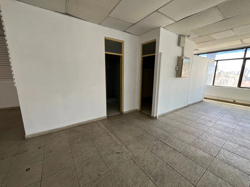 Bodega Comercial En Recoleta (patronato)