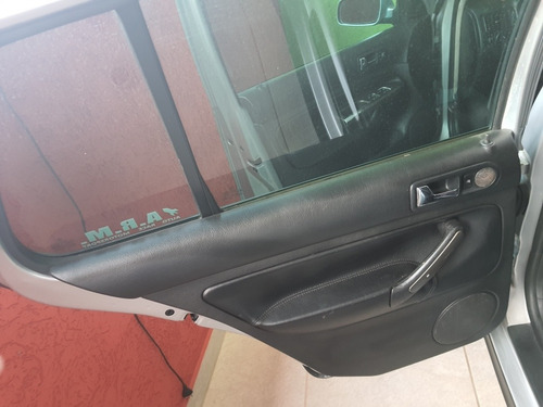 Imagem 10 de 14 de Volkswagen Golf 2001 1.8 Gti 5p