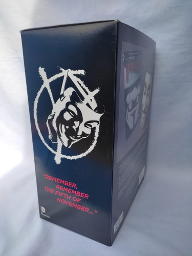 Imagen 7 de 7 de Set Libro Cómic Y Máscara V For Vendetta En Ingles