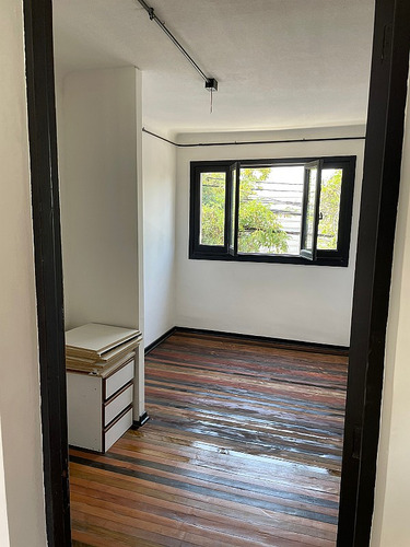 Venta Casa Remodelada En Comuna De Santiago