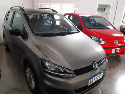 Imagen 4 de 7 de Volkswagen Suran 2016 1.6 Confortline 101cv