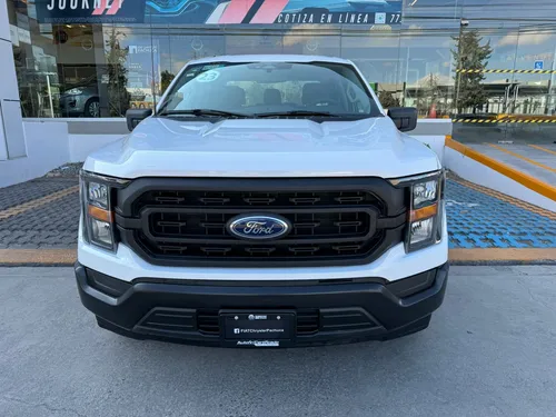 Ford F-150 3.3 XL Doble Cabina V6 4x2 At