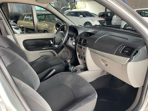 Renault Symbol SYMBOL Privilège Hi-Flex 1.6 16V 4p
