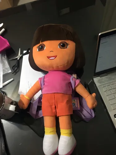 Peluche de dora la exploradora sale