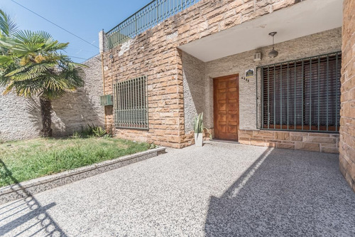 Imagen 11 de 30 de Venta · Casa Multifamiliar · Patio · Terraza · Cochera · Departamento Independiente · Ideal Renta