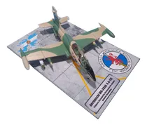 Comprar Maqueta Avión Aermacchi Mb339 A Escala Argentino Malvinas