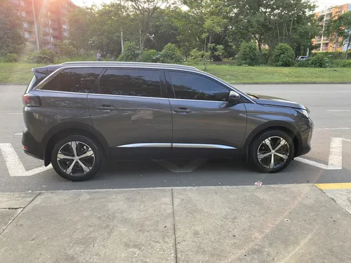Peugeot 5008,elegante, Espaciosa, 7 Puestos,techo Panorámico