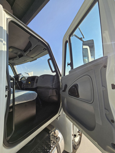 International 4300 Modelo 2014 Pipa 10,000 Litros
