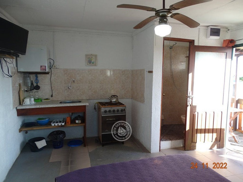 Imagen 7 de 11 de La Casa Del Caminante Planta Alta Al Fondo En Aguas Dulces