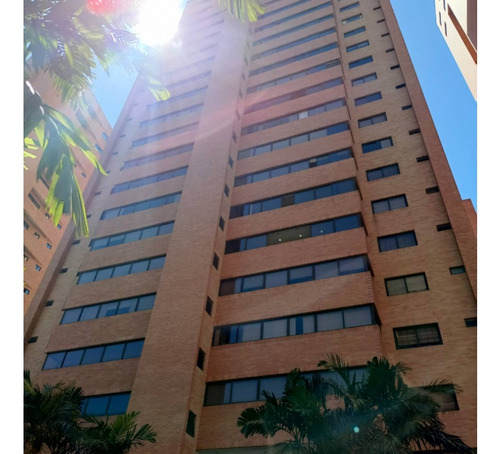 Apartamento En Venta La Trigaleña Res Amalfi Suite Valencia Up-7321625
