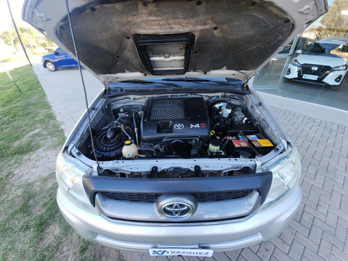 Toyota Hilux Pick-up 3.0 Cd Srv Cuero I 171cv 4x2