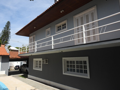 Imagem 12 de 14 de M.a.g.n.í.f.i.c.a Residência Com Piscina