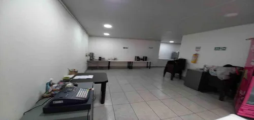 Local En Arriendo Centro (279060790).