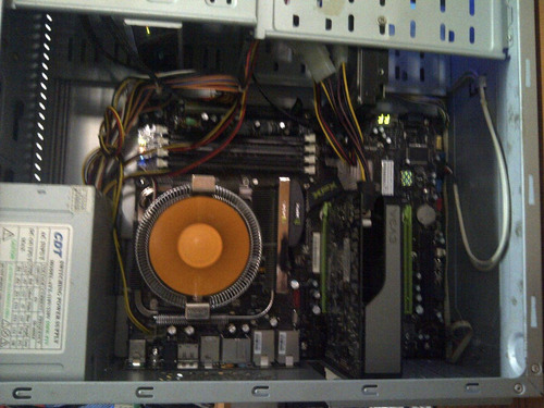 Imagen 3 de 7 de Cpu Intel Dual Core+tm Xfx 960i Sli Ultra+hdd 320 Gb