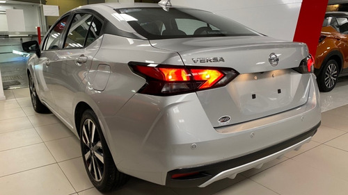 Imagen 4 de 12 de Nissan New Versa Ph2 Exclusive Cvt