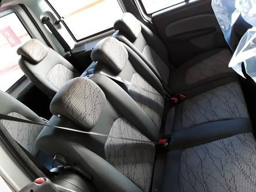 Imagem 10 de 10 de Fiat Doblò 1.8 Mpi Essence 7l 16v Flex 4p Manual