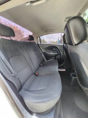 Kia Rio Ub Ex Full 1.4 Mt Techo!!