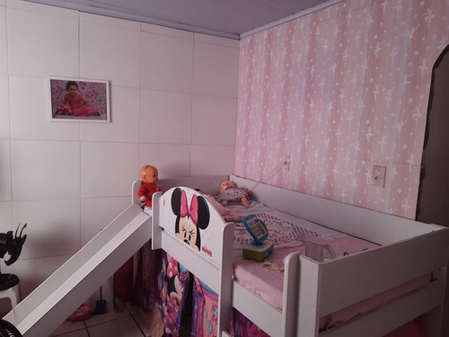 Imagem 6 de 14 de Casa De 4 Quartos E 2 Banheiros