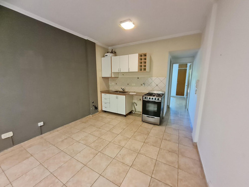 Imagen 3 de 16 de Departamento 2 Ambientes Venta Moron 2 Cocheras