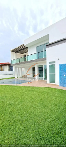Casa En Lomas De Cocoyoc Morelos