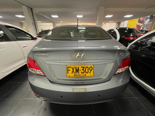 Hyundai Accent I25 Mecanico 4x2 Gasolina