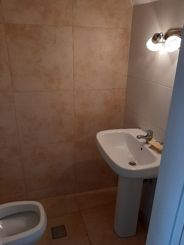 Imagen 6 de 16 de Departamento En Venta En Lanús Oeste