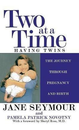 Libro Two At A Time : Having Twins: The Journey Through P...