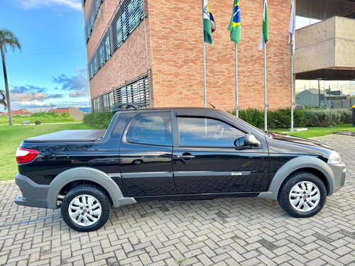 Fiat Strada 1.4 Hard Working Cab. Dupla Flex 3p