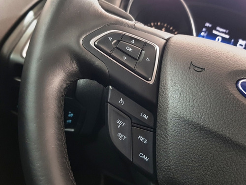 Ford Focus 2.0 TITANIUM FASTBACK 16V FLEX 4P POWERSHIFT