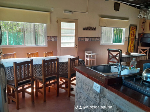 Dueño Vende Casa Principal Y Casa De Caseros O Para Renta Con Pileta Cercada Parque Frutales Garaje 48 M2 Barrio Semi Cerrado De Quintas, Ideal Vivienda Permanente, Zona Muy Segura.