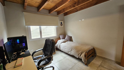 Extraordinaria Vivienda. Excelente Lugar En Esquel