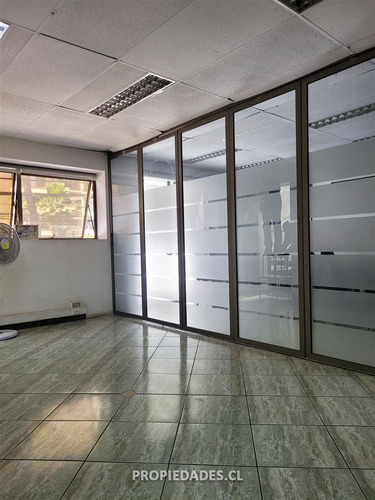 Local Comercial En Arriendo En Providencia