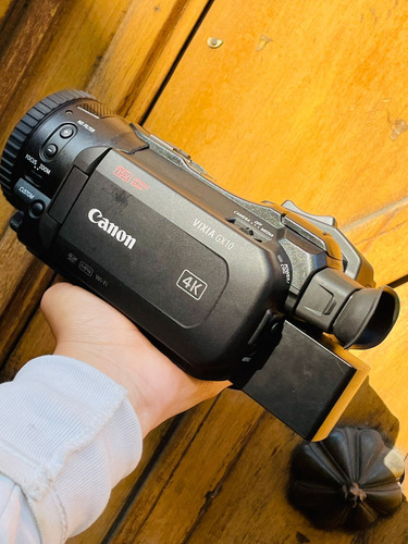 Canon Videocámara Vixia Gx10 Uhd 4k Con Sensor Cmos (Usado)