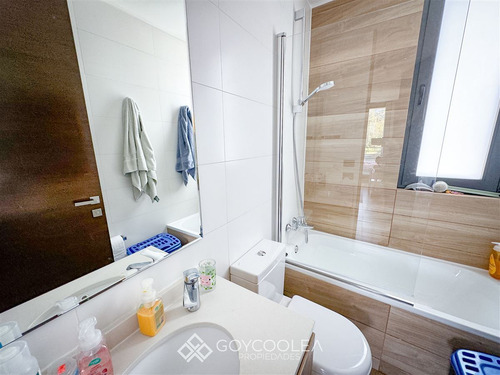 Casa En Venta De 4 Dorm. En Lo Barnechea