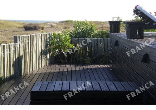 Casa Con Piscina En Santa Mónica, A Metros Del Mar. (ref: Fro-416)