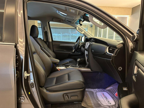 Toyota Hilux Sw4 Srx 4x4 2.8 Tb 4p Diesel