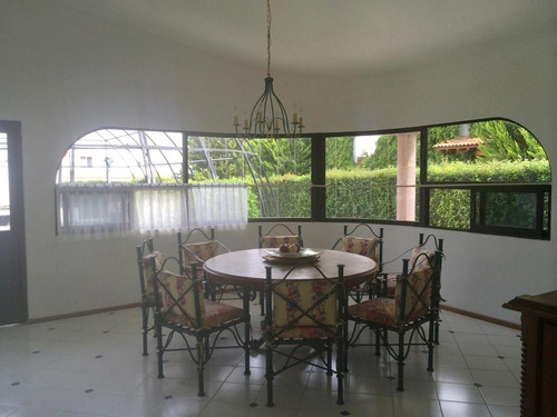 Residencia En San Gil, 8 Recamaras, 11 Baños, Alberca, Junto Al Campo De Golf