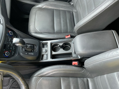 Ford Escape 2.0 TITANIUM 4X2