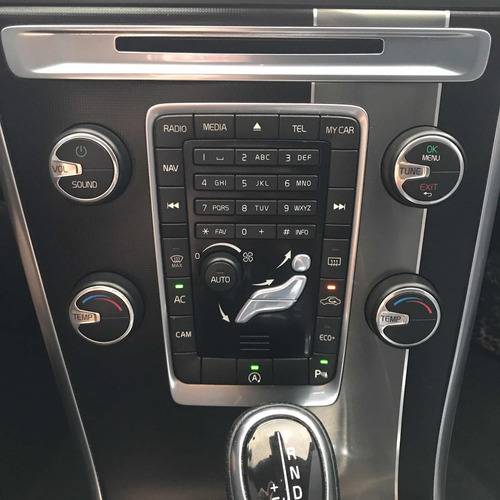 Volvo Xc60 2.0 T5 R-design 5p 2014