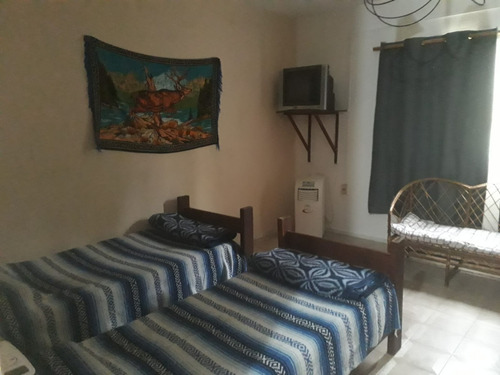 Casa 3 Dormitorios. 2 Baños