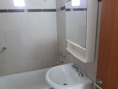 Imagen 5 de 8 de 59 E/13 Y 14 - 1 Dormitorio - Baum Propiedades