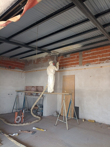 Imagen 3 de 4 de Aislacion De Poliuretano Expandido Proyectado