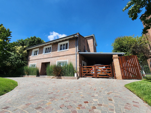 Casa Venta Barrio Privado La Colina