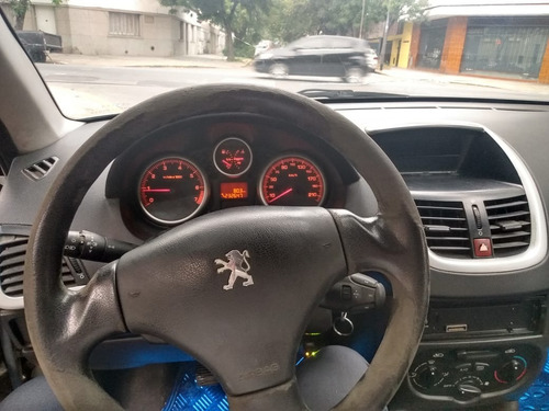 Peugeot 207 Sedán 1.4 Con Gnc