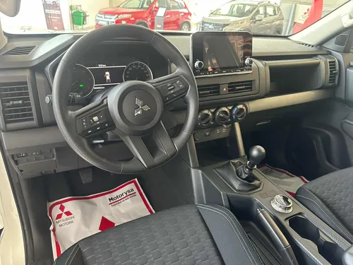 Mitsubishi L200 Glx Plus 2.4 Turbo-diesel. Sp