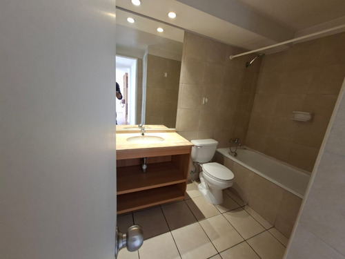 2 Dorm 1 Baño Cerca De Metro Simón Bolívar