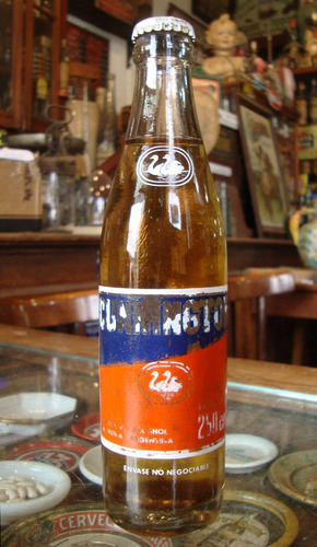 Antigua Botella De Gaseosa Cunnington. 250 Cm3 (llena) 25803