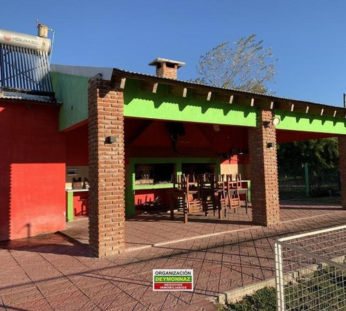 Imagen 12 de 30 de Venta Complejo En Ingreso A Colón - Piscina.