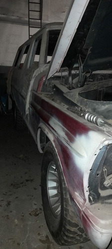 Imagem 10 de 12 de Ford F-1000 Blazer